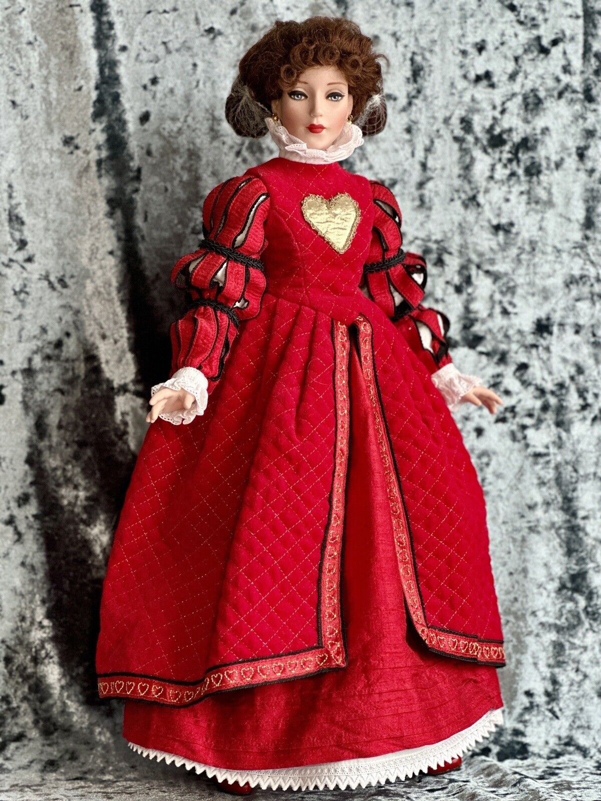Signed Collectible 19” Robert Tonner Porcelain Queen of Hearts (?) Doll LE 125