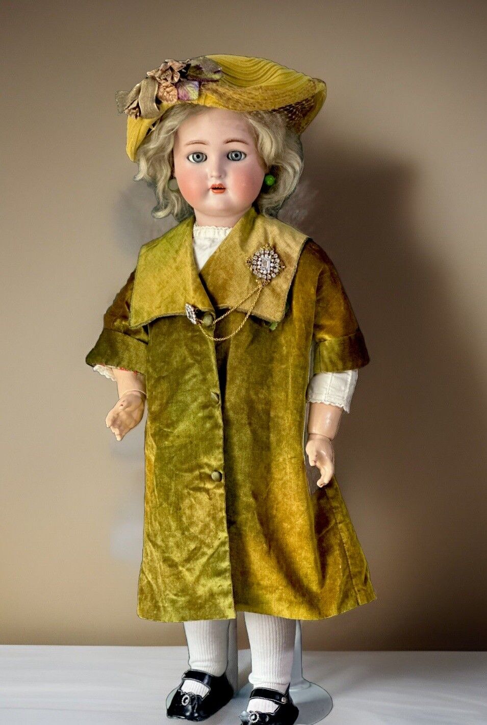 Antique German Simon & Halbig Kammer & Reinhardt Bisque Head 29” Doll