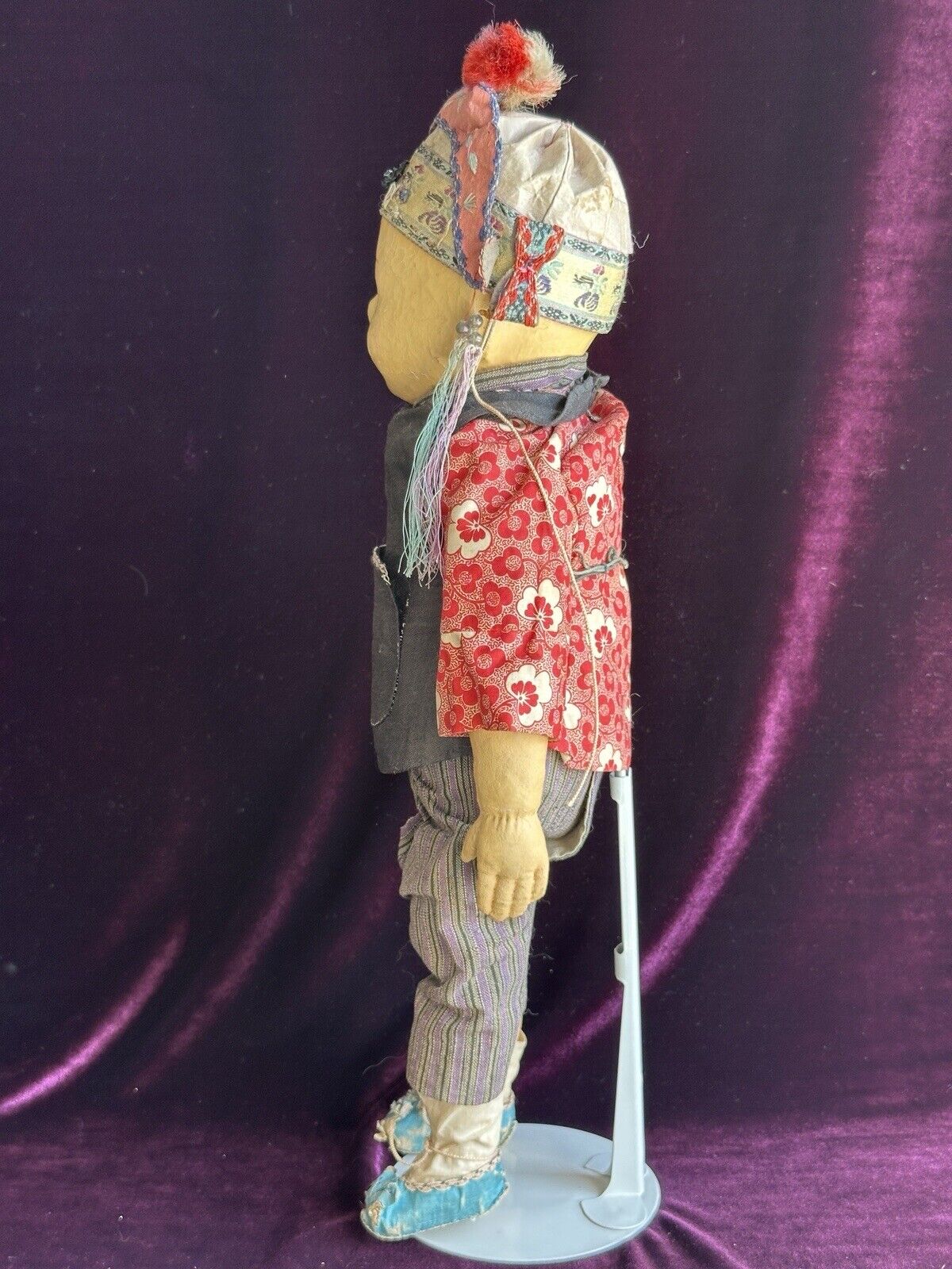 Antique Chinese Oil Painted Martha Chase Style FIve Finger Ching Mission Doll