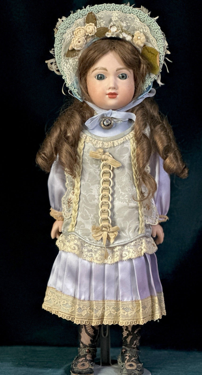Vintage Reproduction of Antique French Andre Thuillier A.T. 18” Doll