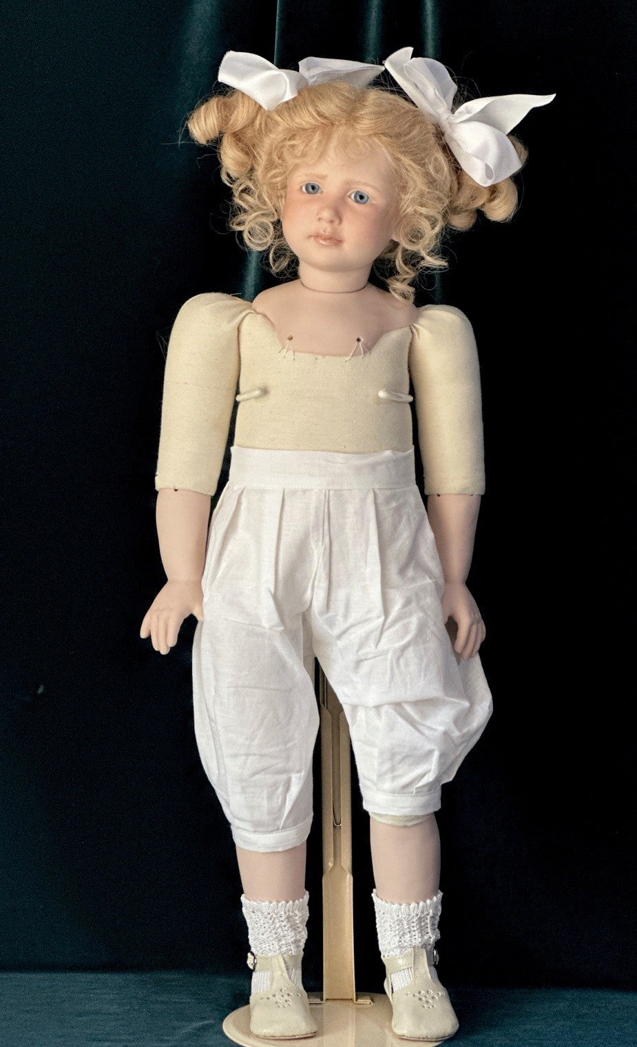 Collectible Artist 25” Porcelain Doll “Isabelle” by Ruth Treffeisen LE 100 COA