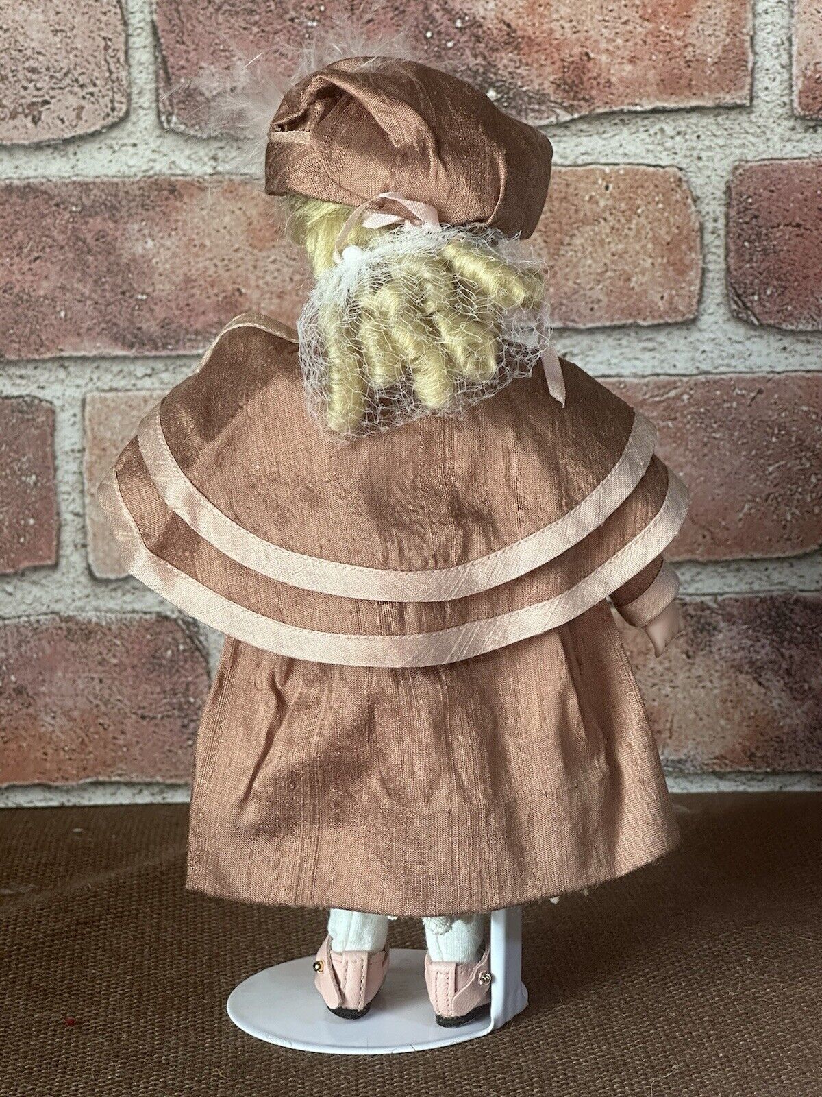 MIB Rare Wendy Lawton “Bon Voyage ” Wooden 9” Doll Box/Tag/COA