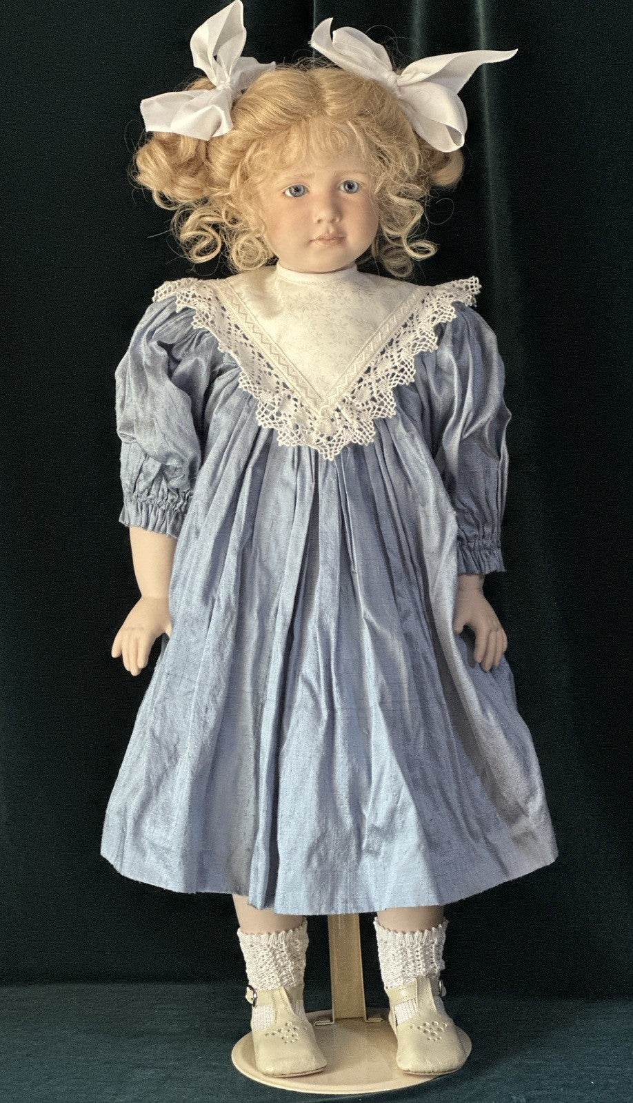 Collectible Artist 25” Porcelain Doll “Isabelle” by Ruth Treffeisen LE 100 COA