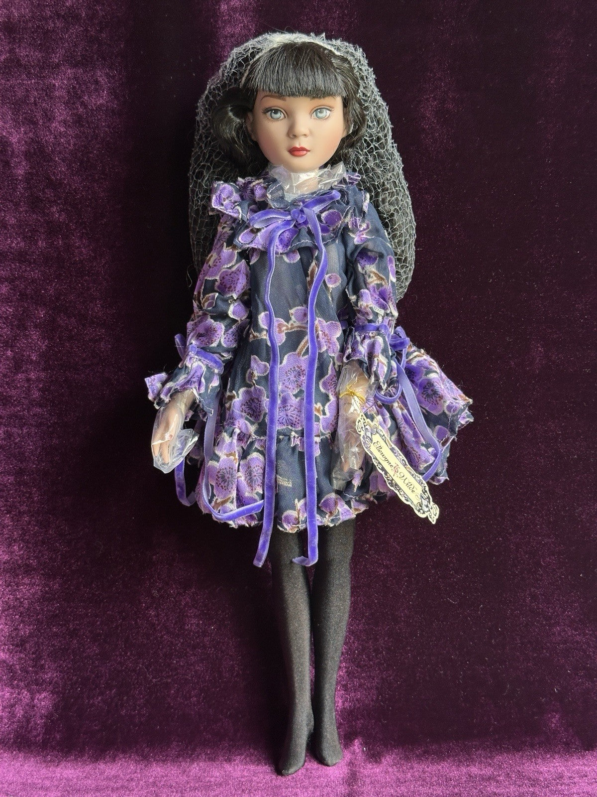 Tonner Ellowyne Wilde Picking Up The Pieces Fashion Doll New in Box