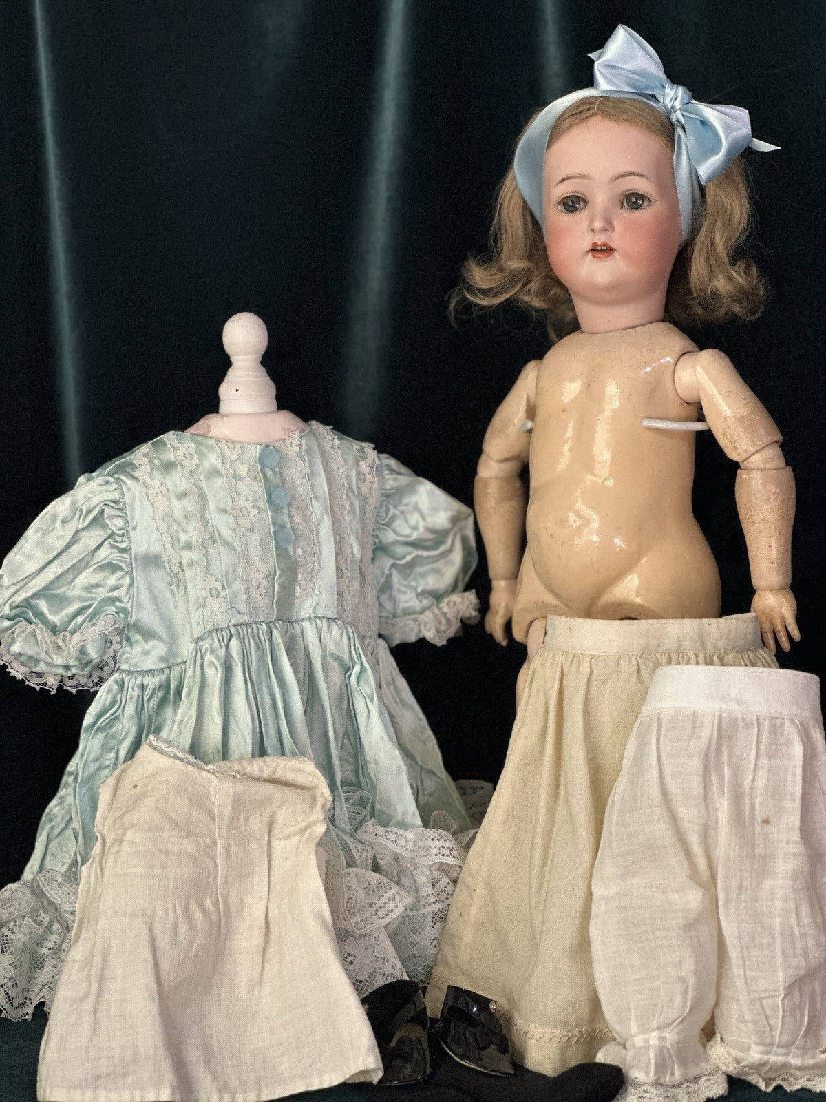 Antique German Mengersgereuth Porzellanfabrik Bisque Head 20” Doll