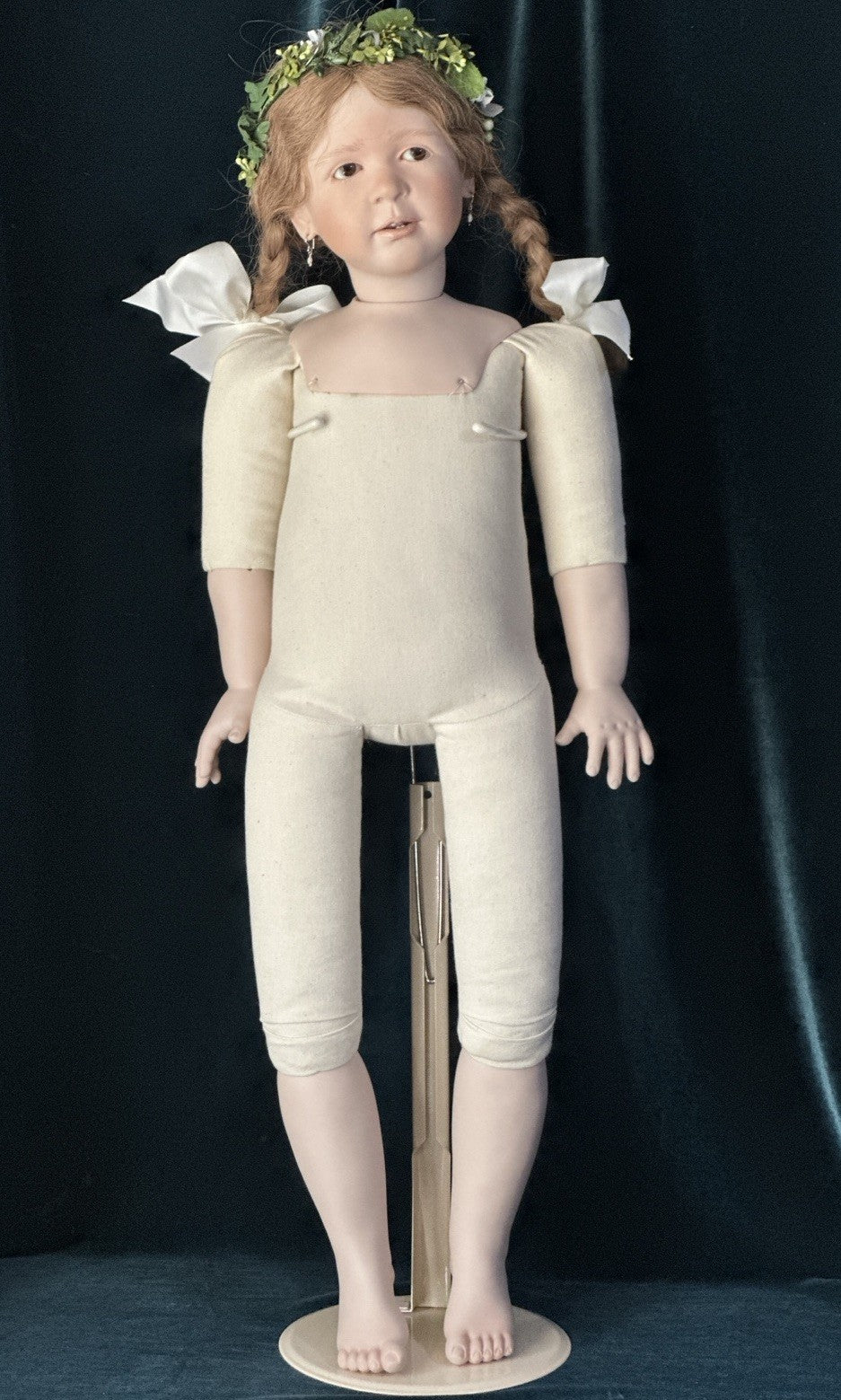 Collectible Artist 28” Porcelain Doll “Veronika” by Ruth Treffeisen LE 100 COA