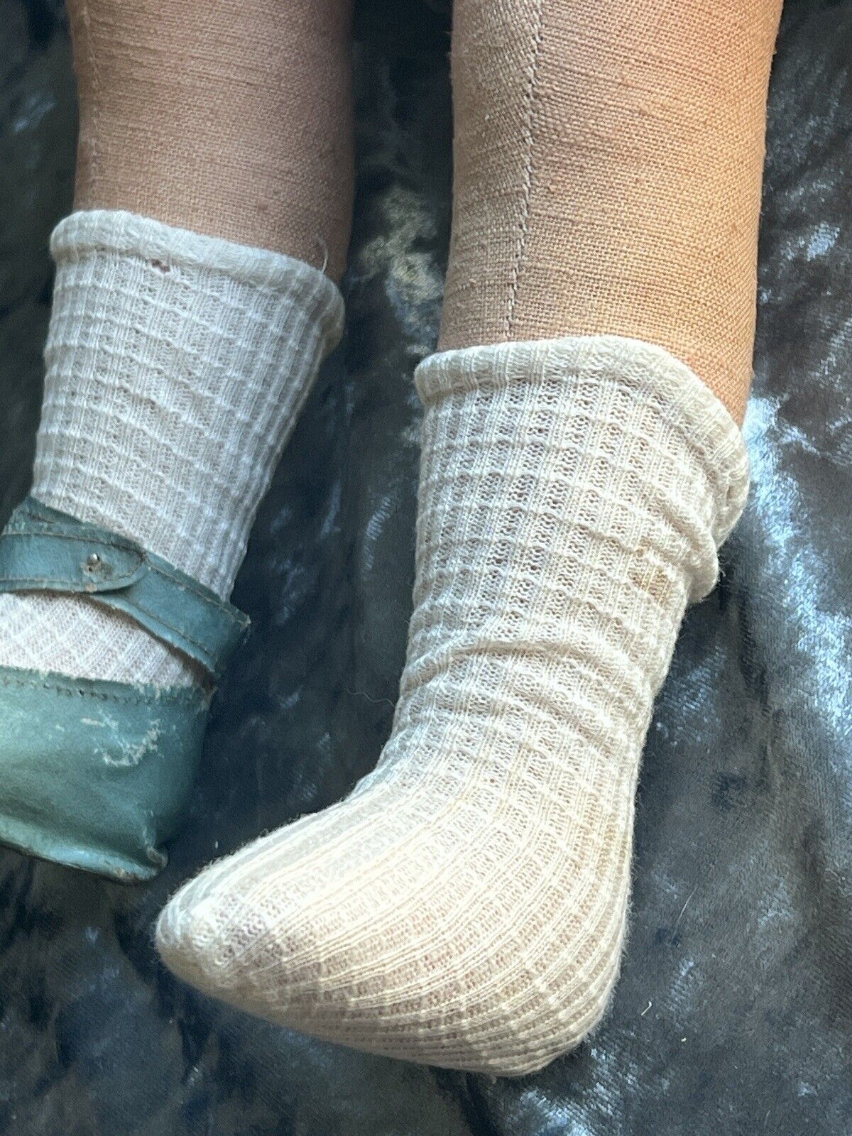 Unidentified Rare 24” Antique/Vintage Cloth Painted Boudoir Style Doll