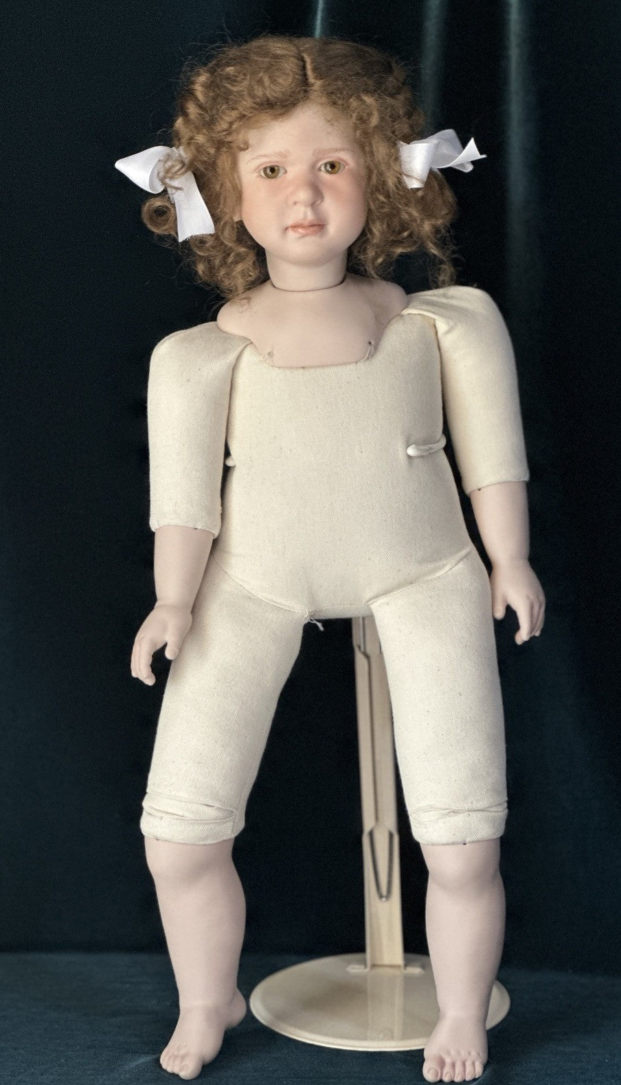 Collectible Artist 24” Porcelain Doll “Anne” by Ruth Treffeisen LE 100 COA