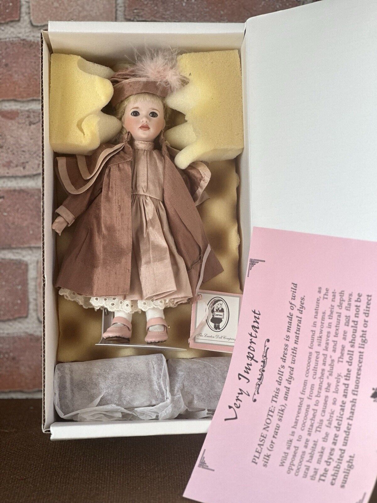 MIB Rare Wendy Lawton “Bon Voyage ” Wooden 9” Doll Box/Tag/COA