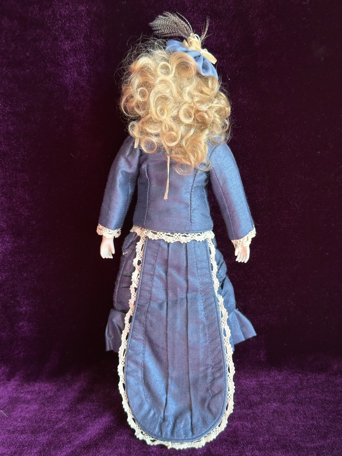UFDC Porcelain Cloth 9” Victoria Huret Repro Doll by Cathy Hansen Original Box
