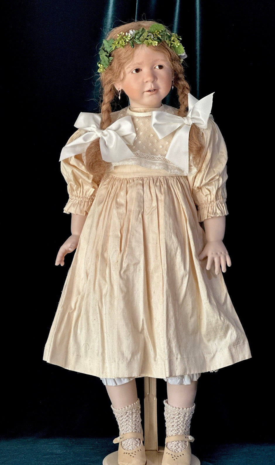 Collectible Artist 28” Porcelain Doll “Veronika” by Ruth Treffeisen LE 100 COA