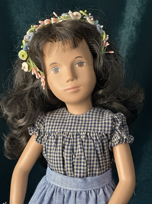 Collectible England Vinyl Sasha Brunette Girl Doll