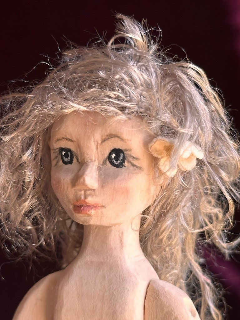 Collectible Handcarved 6.5" Wooden Hitty Friend Girl Doll By Artist Connie Hardt
