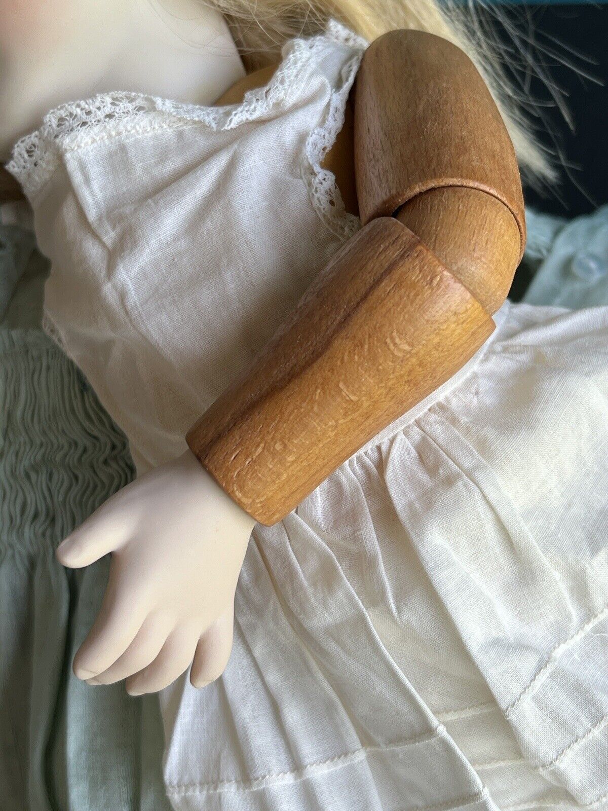 Collectible 17” Doll Colette C Lynne & Michael Roche 1985