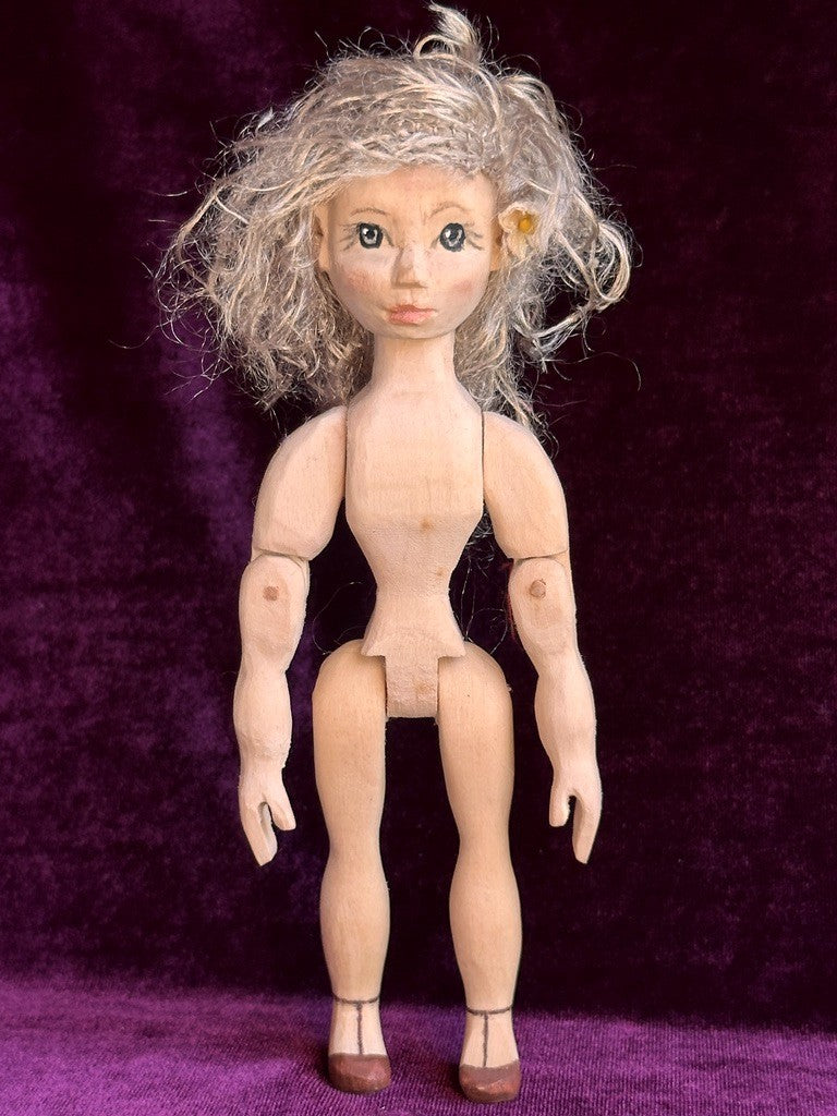 Collectible Handcarved 6.5" Wooden Hitty Friend Girl Doll By Artist Connie Hardt