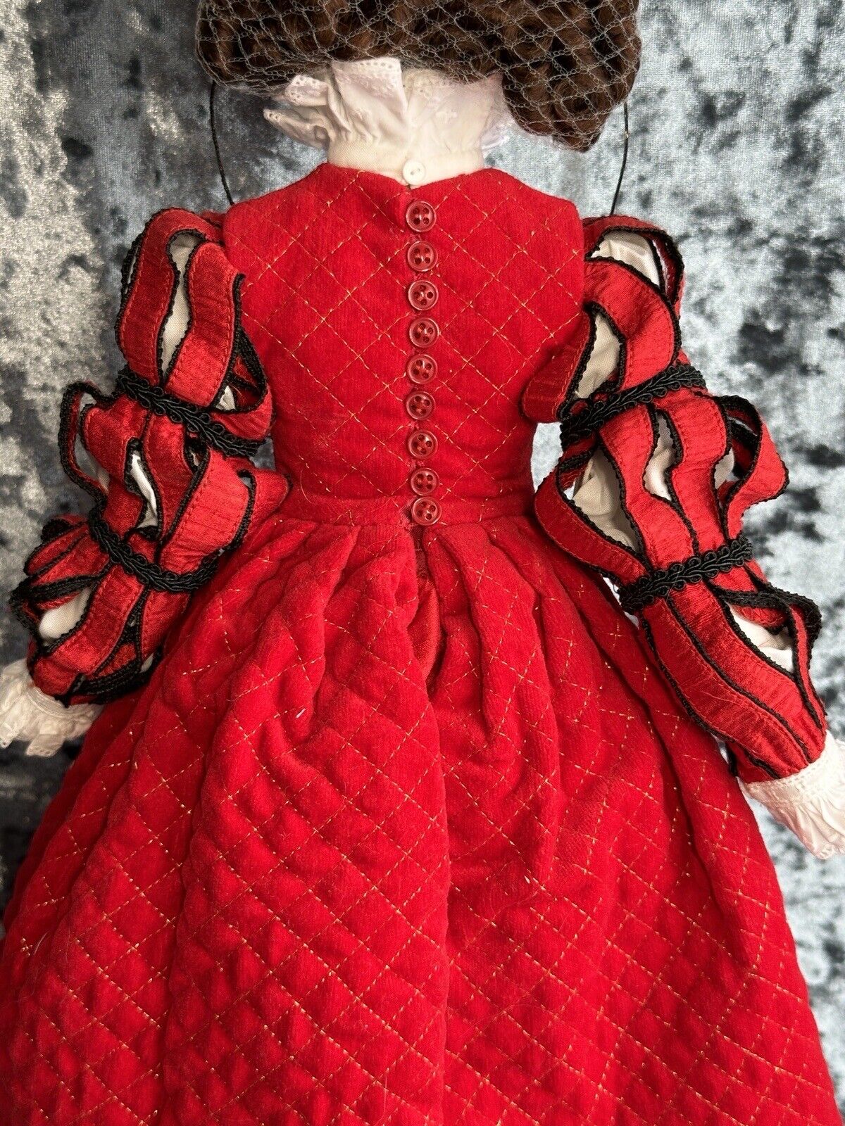 Signed Collectible 19” Robert Tonner Porcelain Queen of Hearts (?) Doll LE 125