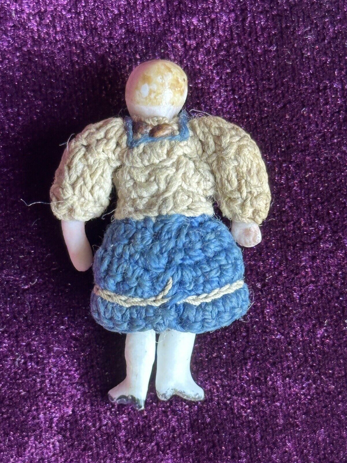 Lot of 3 Antique German Hertwig Carl Horn Miniature Family Dollhouse Dolls