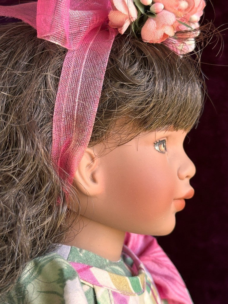 Collectible Robert Tonner 15" Little Miss Muffet Nina Vinyl Doll LE 500
