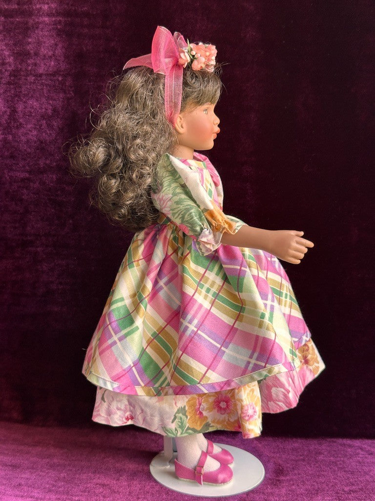Collectible Robert Tonner 15" Little Miss Muffet Nina Vinyl Doll LE 500