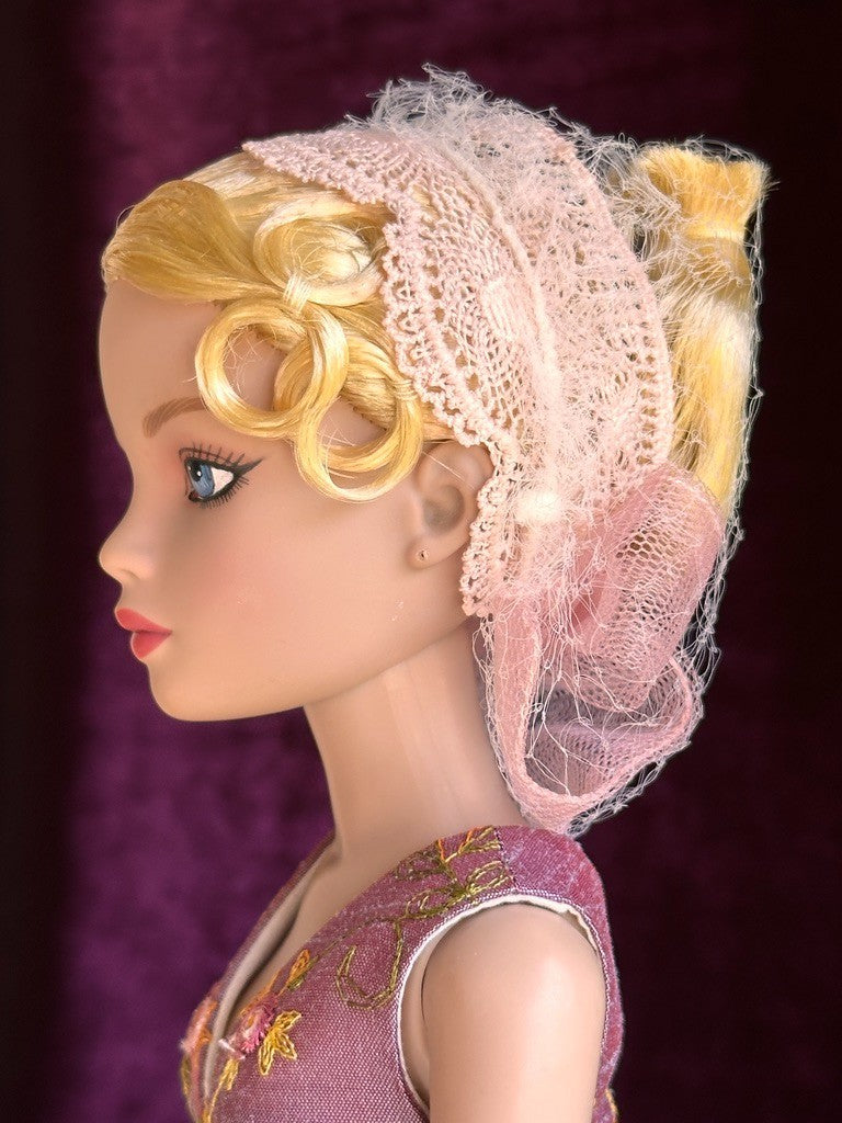Tonner Ellowyne Wilde Puff Piece Fashion Doll New in Box