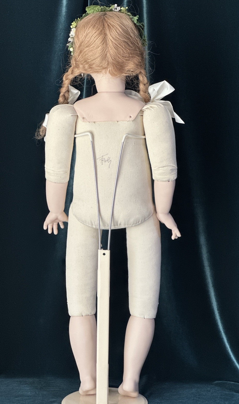 Collectible Artist 28” Porcelain Doll “Veronika” by Ruth Treffeisen LE 100 COA