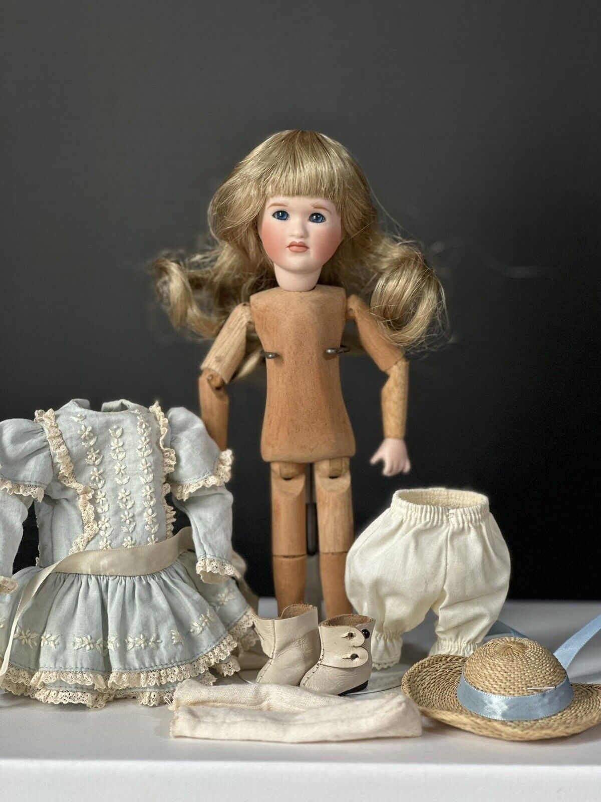 LE 175 Wendy Lawton “Secret Garden” Wooden Jointed & Porcelain 9” Doll Tag