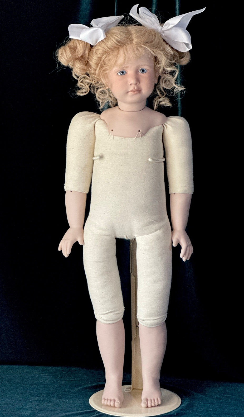 Collectible Artist 25” Porcelain Doll “Isabelle” by Ruth Treffeisen LE 100 COA