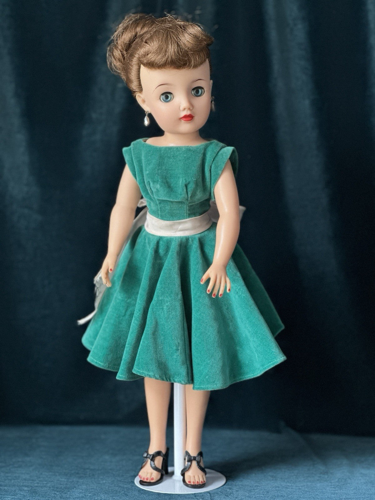 Vintage 1950’s Ideal Miss Revlon Doll 17” VT-18 Original Box