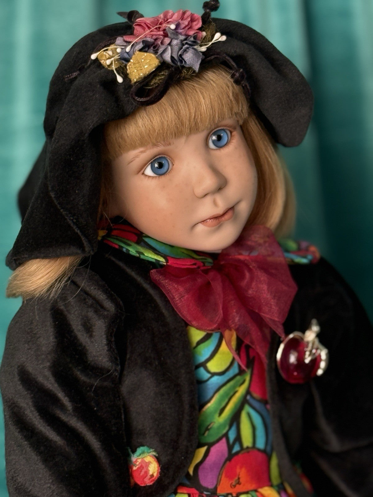 Collectible Porcelain 23” Doll Apple Annie by Julia Rueger LE 26/30
