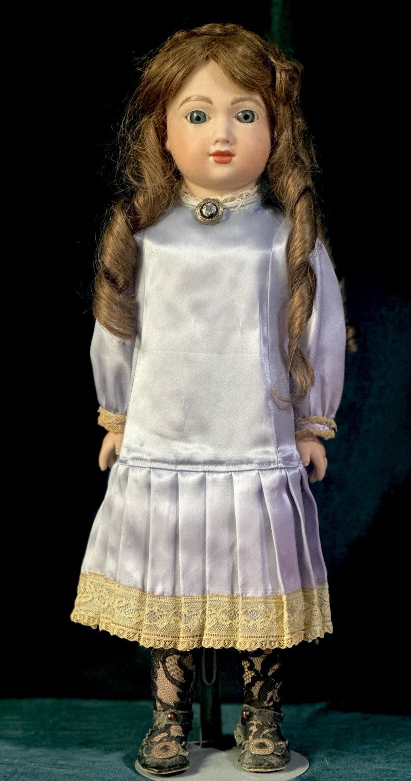 Vintage Reproduction of Antique French Andre Thuillier A.T. 18” Doll