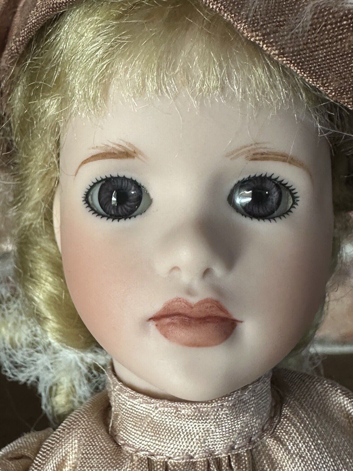 MIB Rare Wendy Lawton “Bon Voyage ” Wooden 9” Doll Box/Tag/COA