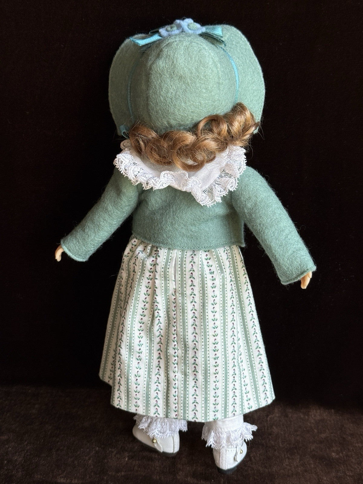 Boneka Dianna Effner Tuesday’s Child 10” Vinyl Girl Doll