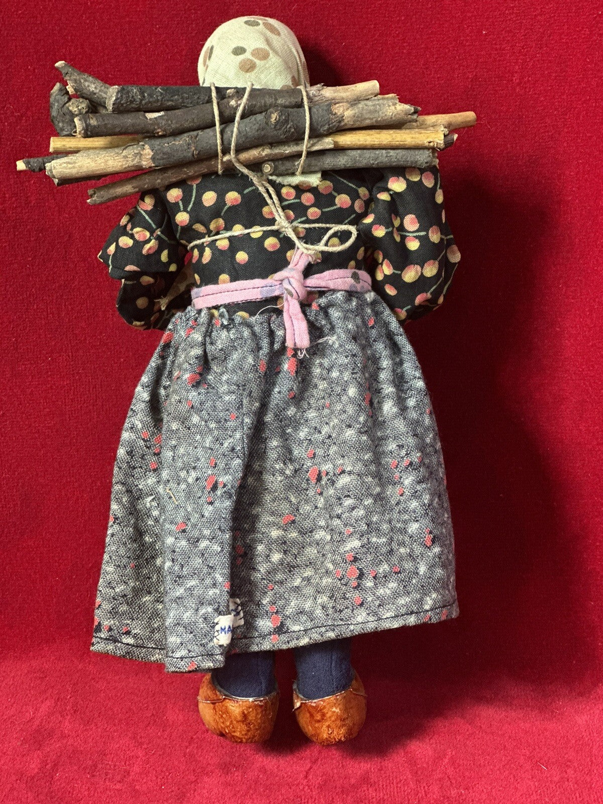 Original French Bernard Ravca 1920’s (?) Stockinette Old Lady 9 3/4” Doll