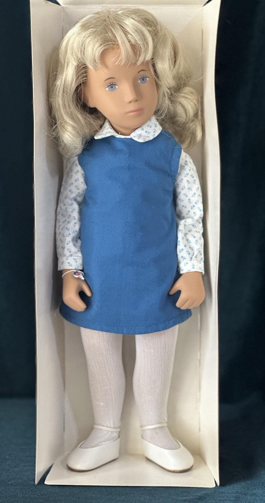 Collectible England Vinyl Sasha Honey Blonde Party 115S Blond Tunic Girl Doll