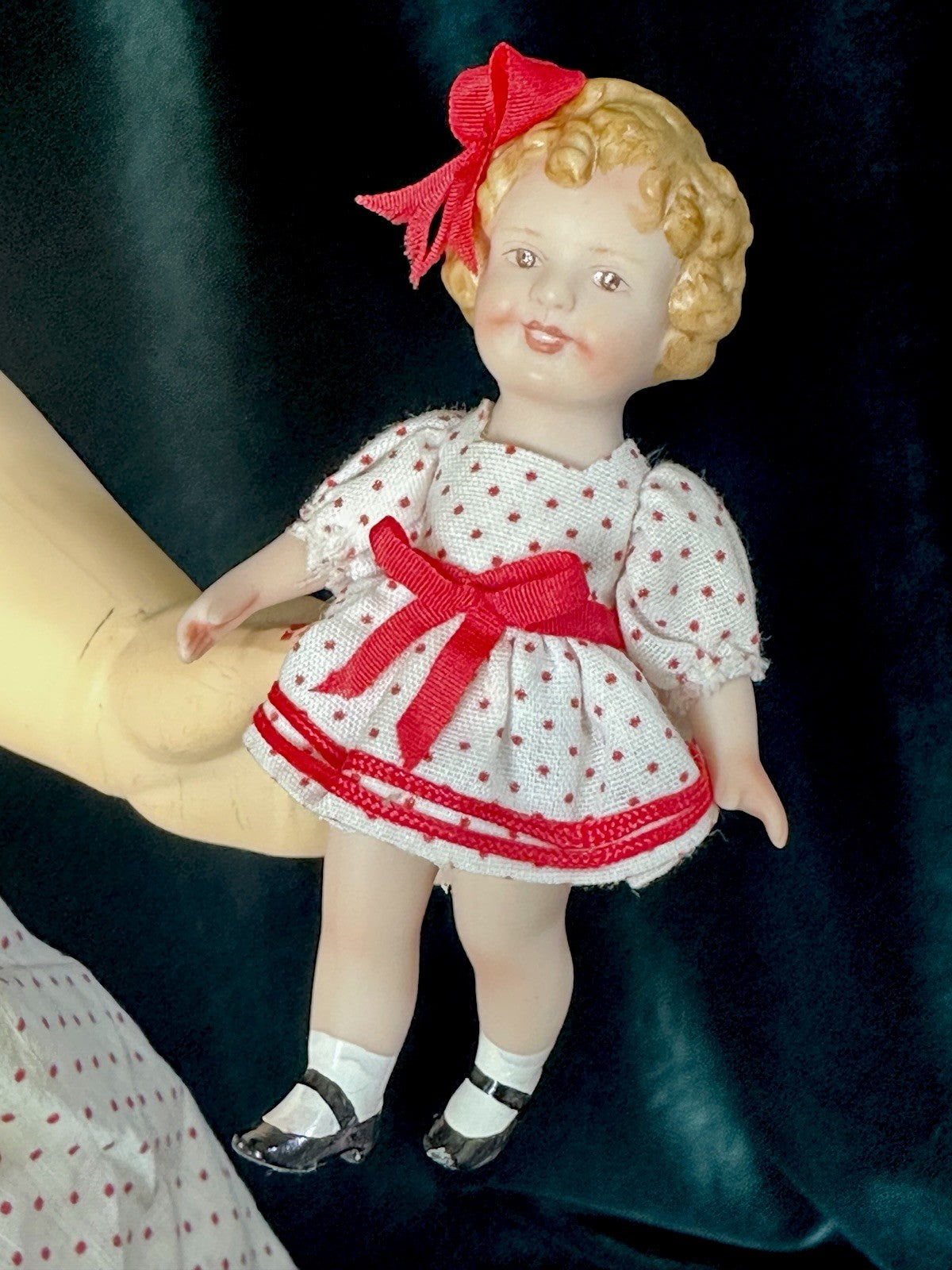 Vintage IDEAL All Composition Shirley Temple 27” Doll Flirty Eyes