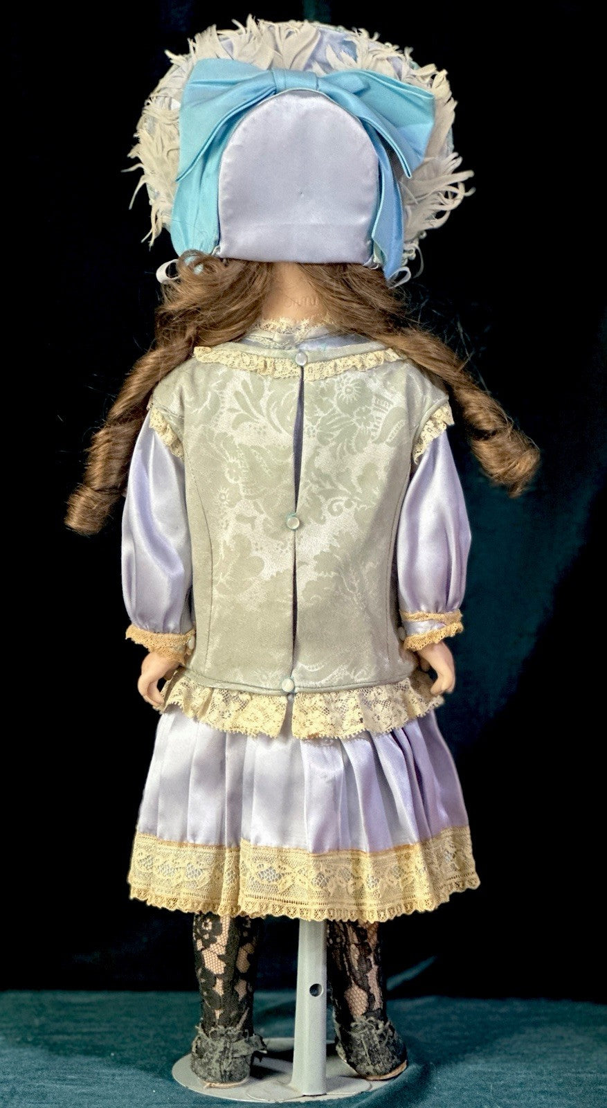 Vintage Reproduction of Antique French Andre Thuillier A.T. 18” Doll