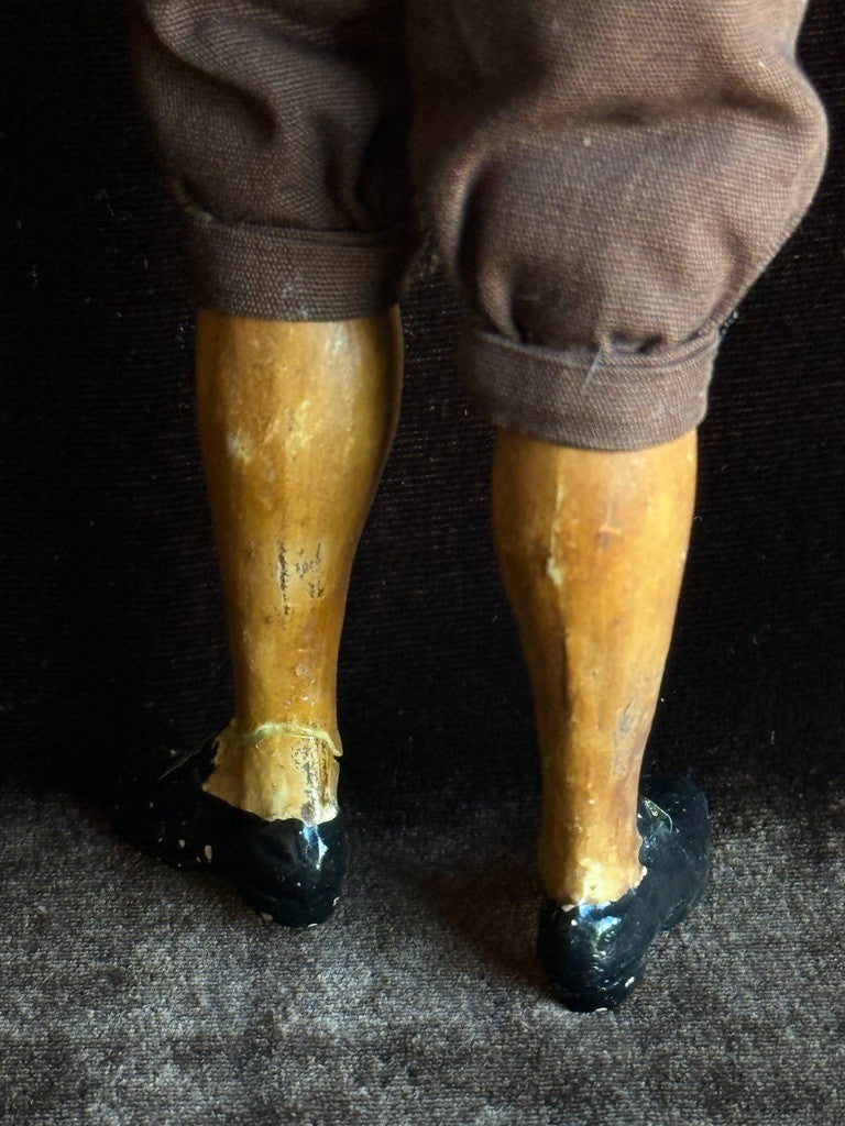 Pair of Vintage American Kimcraft Pilgrim Male and Female Dolls
