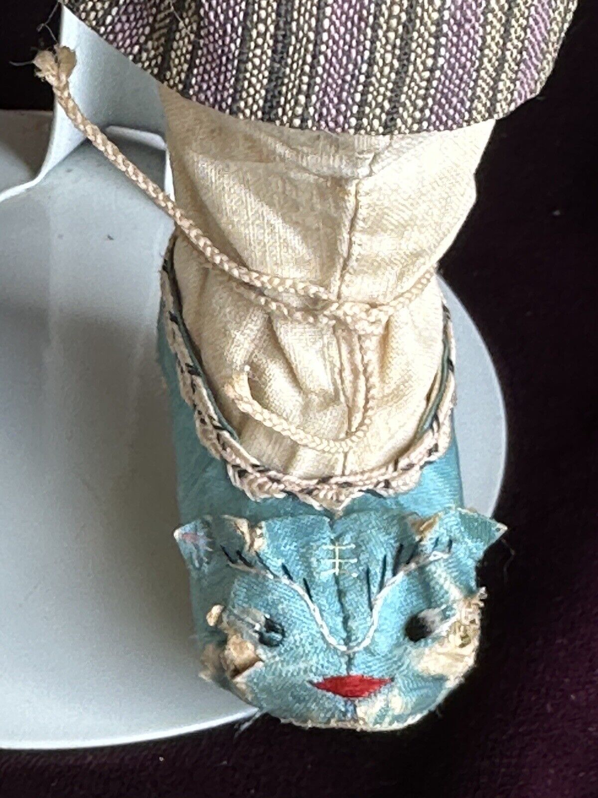Antique Chinese Oil Painted Martha Chase Style FIve Finger Ching Mission Doll