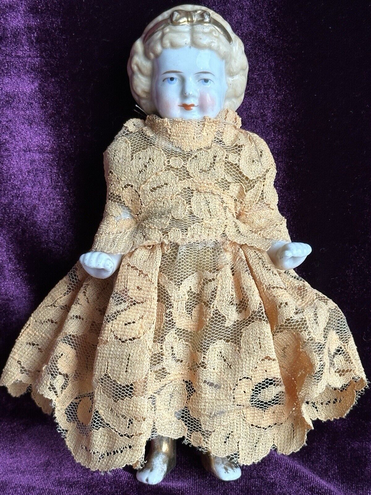 Rare Antique German 6.75” Frozen Charlotte Painted Gold Molded Bow Doll