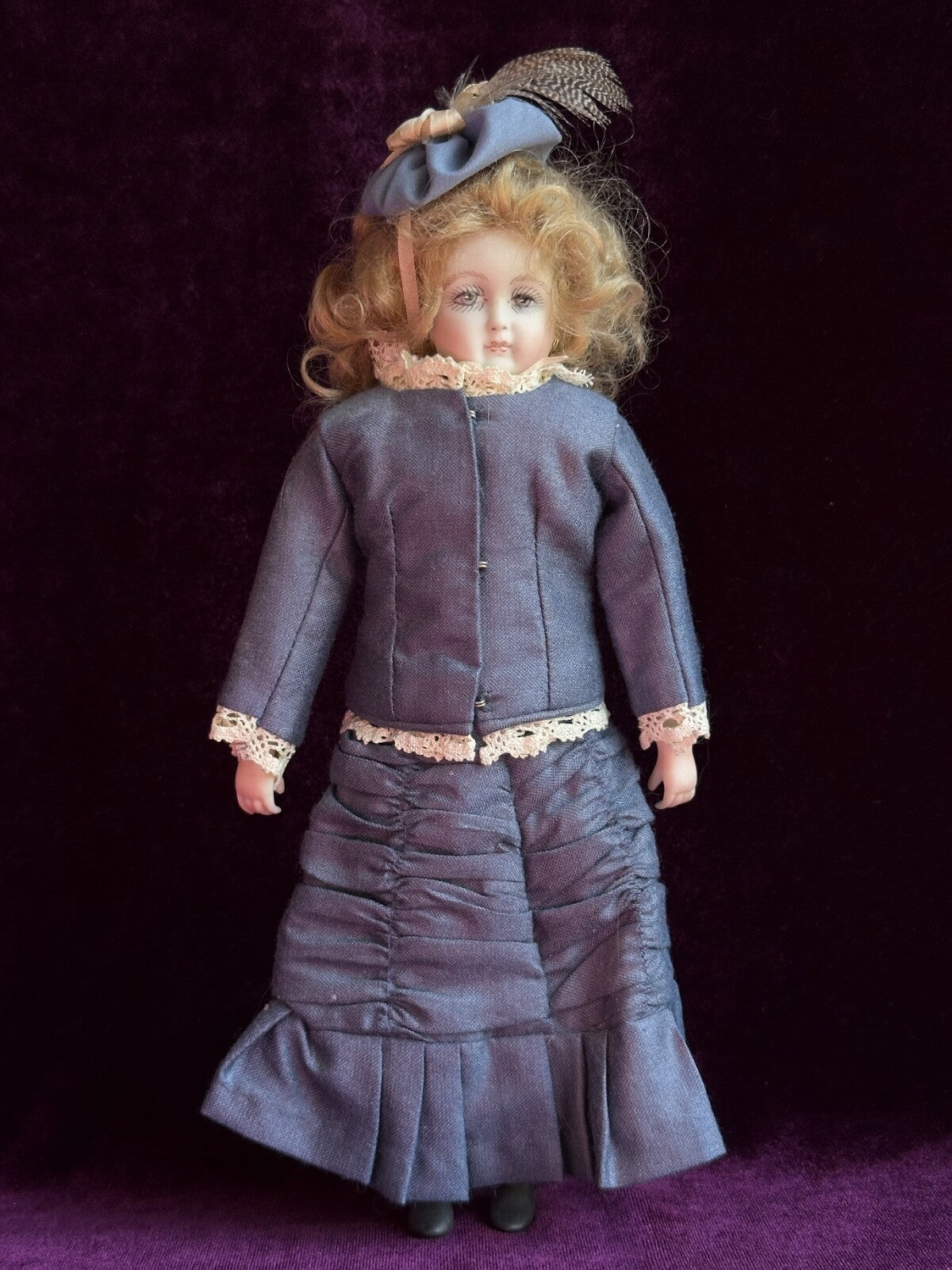 UFDC Porcelain Cloth 9” Victoria Huret Repro Doll by Cathy Hansen Original Box