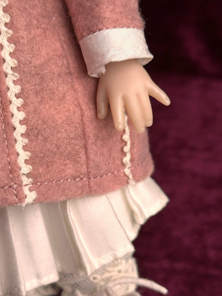 Collectible 2017 UFDC 9.5” Ma Petite Vinyl Doll by Helen Kish
