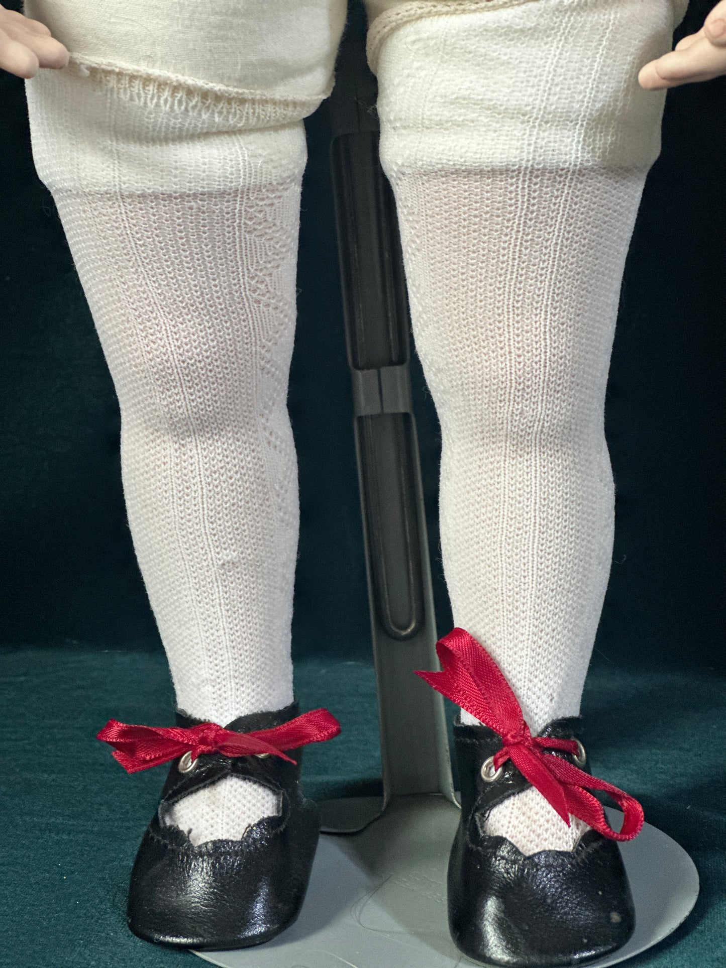 Reproduction Of Dianna Effner 19” Porcelain Doll “Emily” Cloth Body