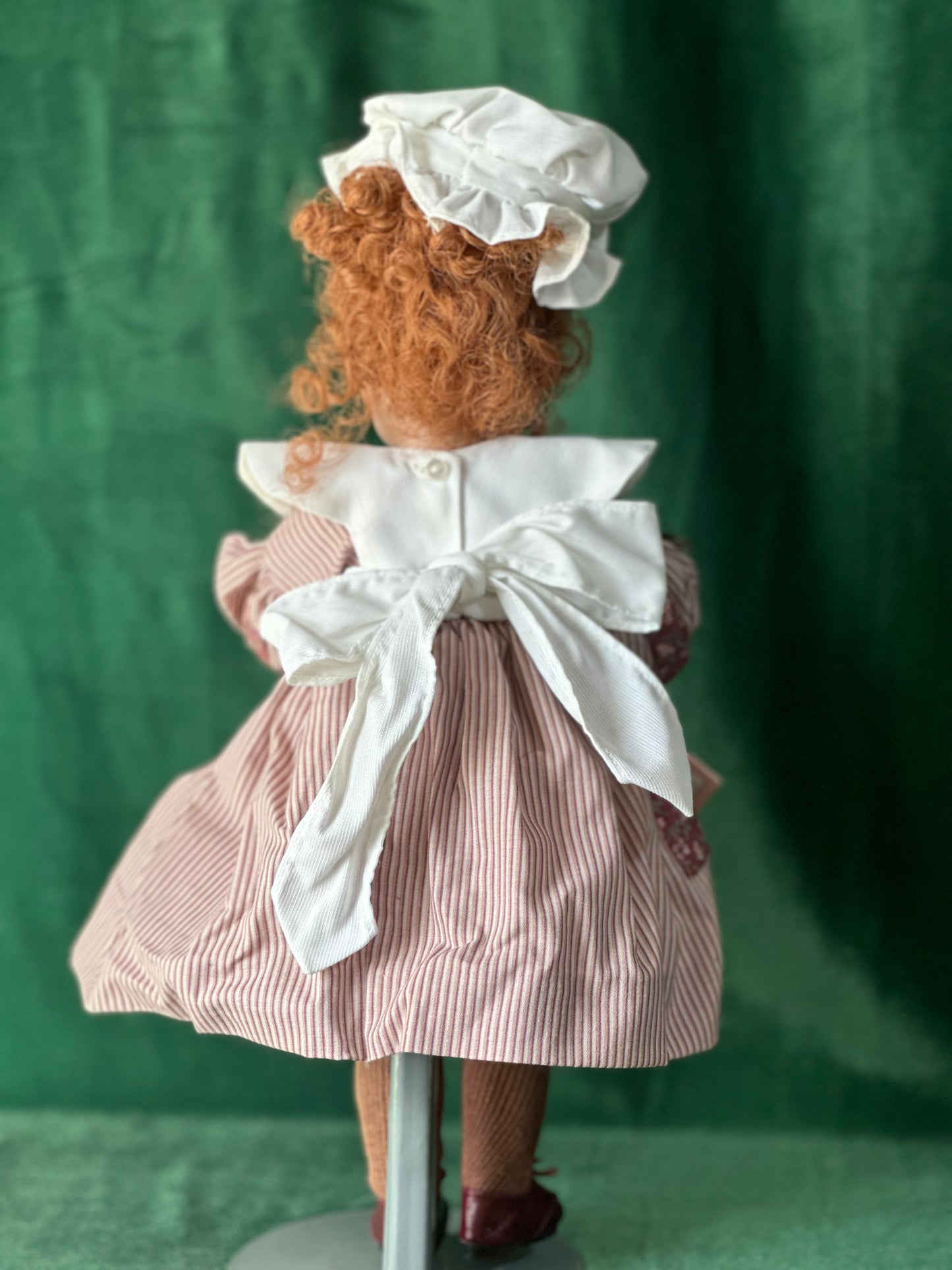 Wendy Lawton “Little Orphant Annie” 13” Porcelain Doll Box/Tag/COA LE 219/500