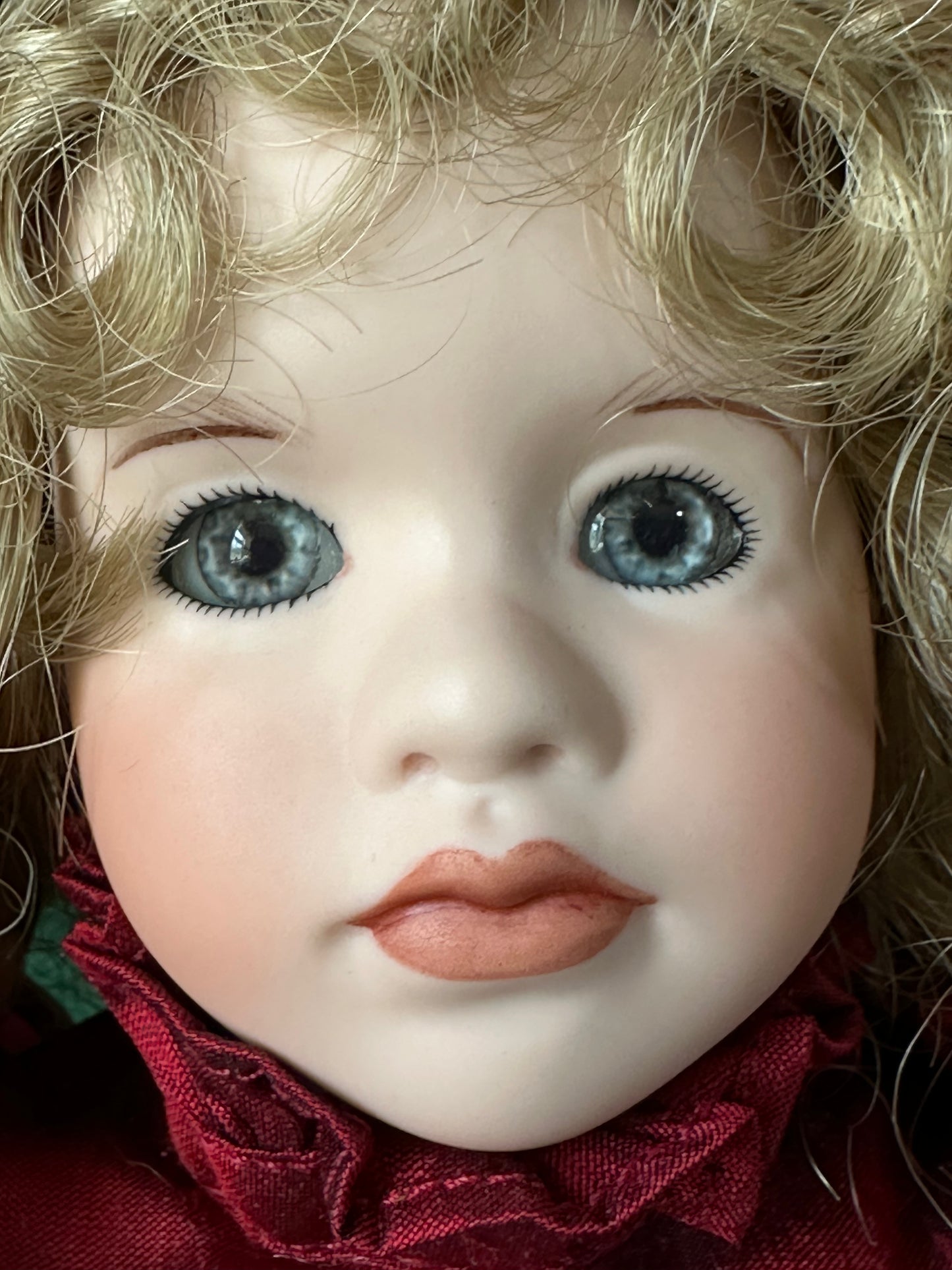 Wendy Lawton “The Music Of Christmas” 13” Porcelain Doll Box/Tag/COA LE 91/175