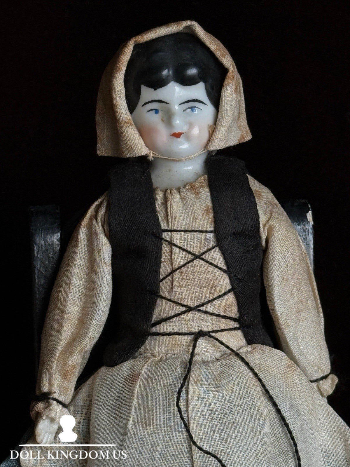 Antique German Cabinet Size 8.5” Lowbrow China Shoulder Head Doll