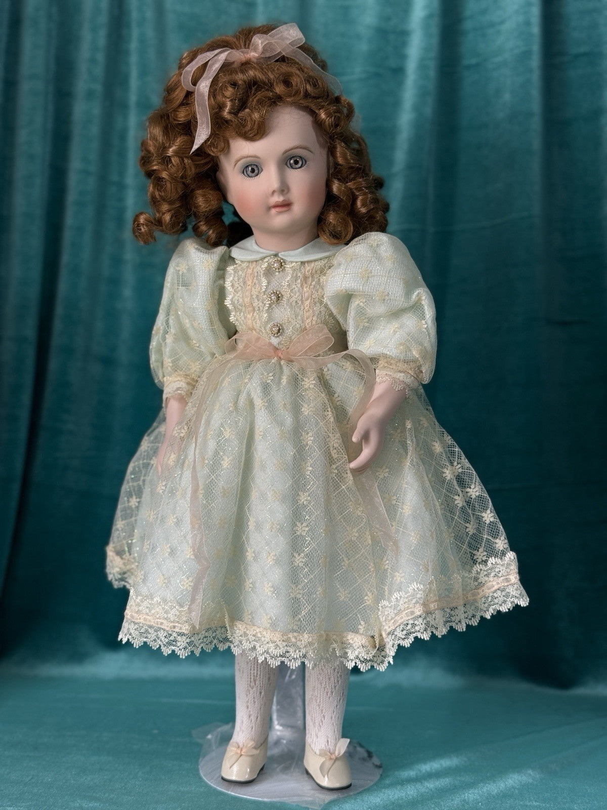 MIB Reproduction of Antique French A.14.T. Porcelain 18” Doll By Louis Nichole