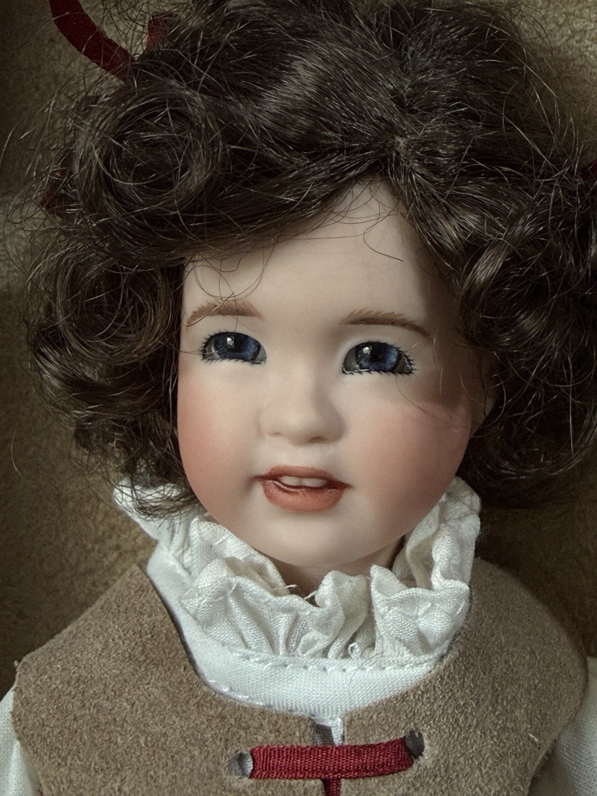 MIB Wendy Lawton “Heidi” Wooden Jointed/Porcelain 9” Doll LE 75 Box/COA/Tag