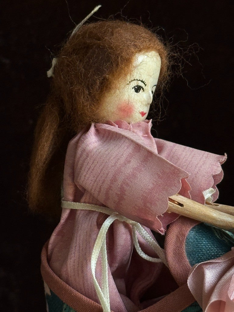 Vintage 1991 Collectible UFDC Artist Judy Brown Carved Wood Peg 6” Doll in Shoe