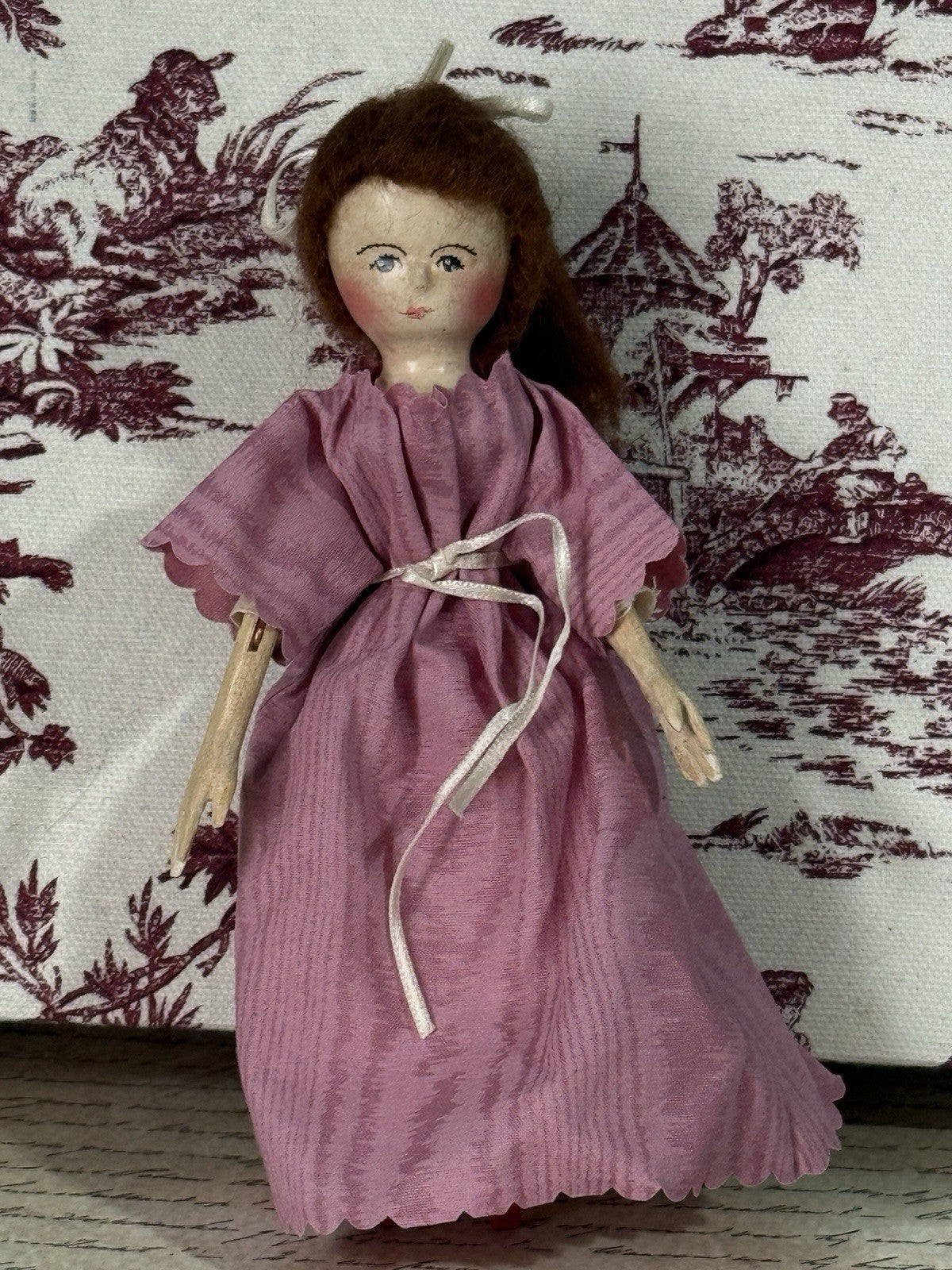 Vintage 1991 Collectible UFDC Artist Judy Brown Carved Wood Peg 6” Doll in Shoe