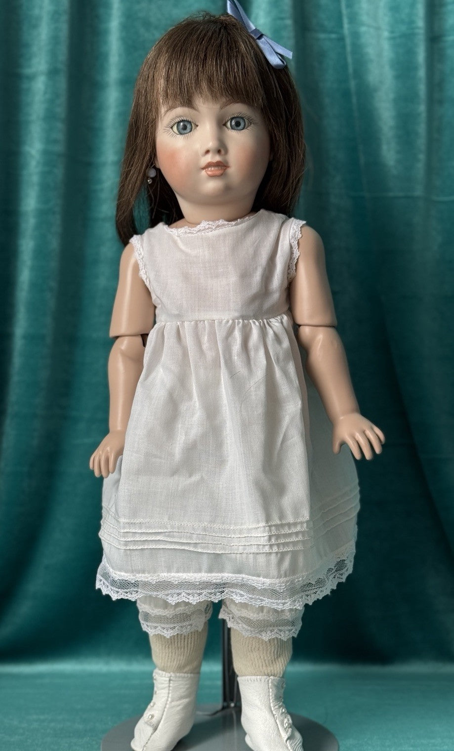 Vintage Reproduction of Antique French Andre Thuillier A.11.T. 19” Doll